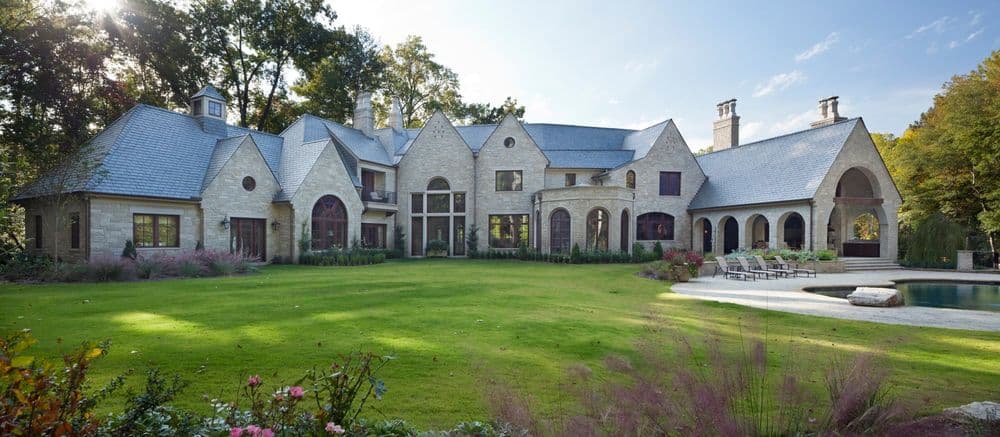 Elegant Brick Estate Maintenance in Buckhead GA image